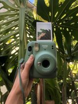 Fujifilm Instax Mini 11 – instant fotoaparat Xüsusiyyətlər: - Model — Foto və video texnika