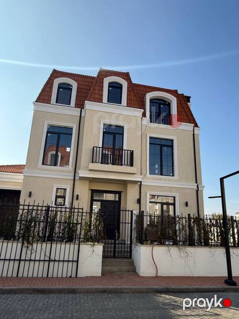 Satılır 7 otaqlı həyət evi/bağ evi 310 m²