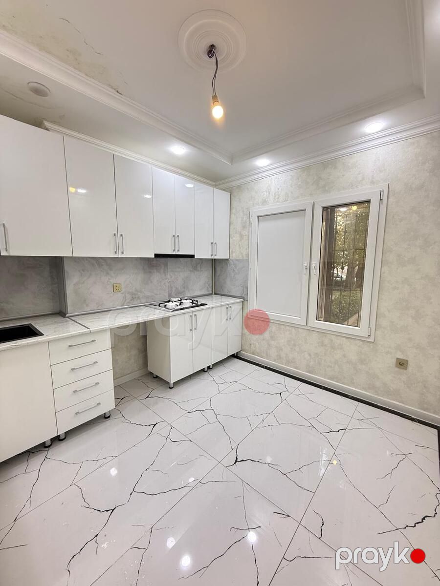 Satılır 2 otaqlı köhnə tikili 65 m² — Mənzil, Bakı (4)