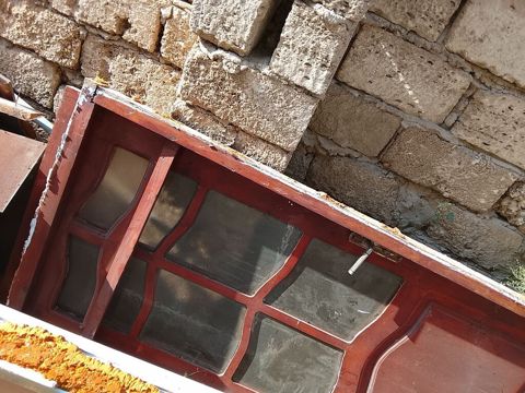 Məhsul: Şüşəli giriş/interyer qapıları dəsti Təsvir: - Material: ağac