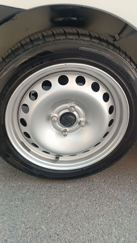 Satılır: 15 düym polad disk + şin komplekti - Disk: polad, çoxdelikli
