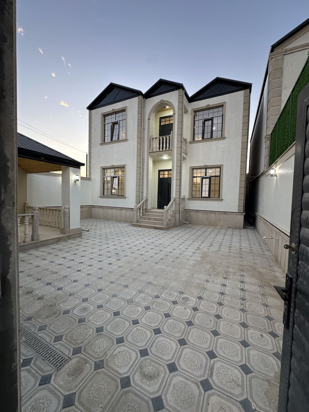 Satılır 5 otaqlı həyət evi/bağ evi 210 m² — Ev, villa, Bakı (2)
