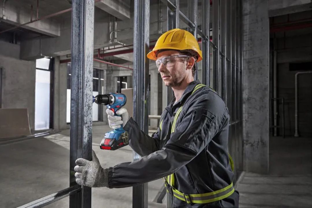 Vintaçan Bosch GSR 18V-65 — Mallar, Bakı