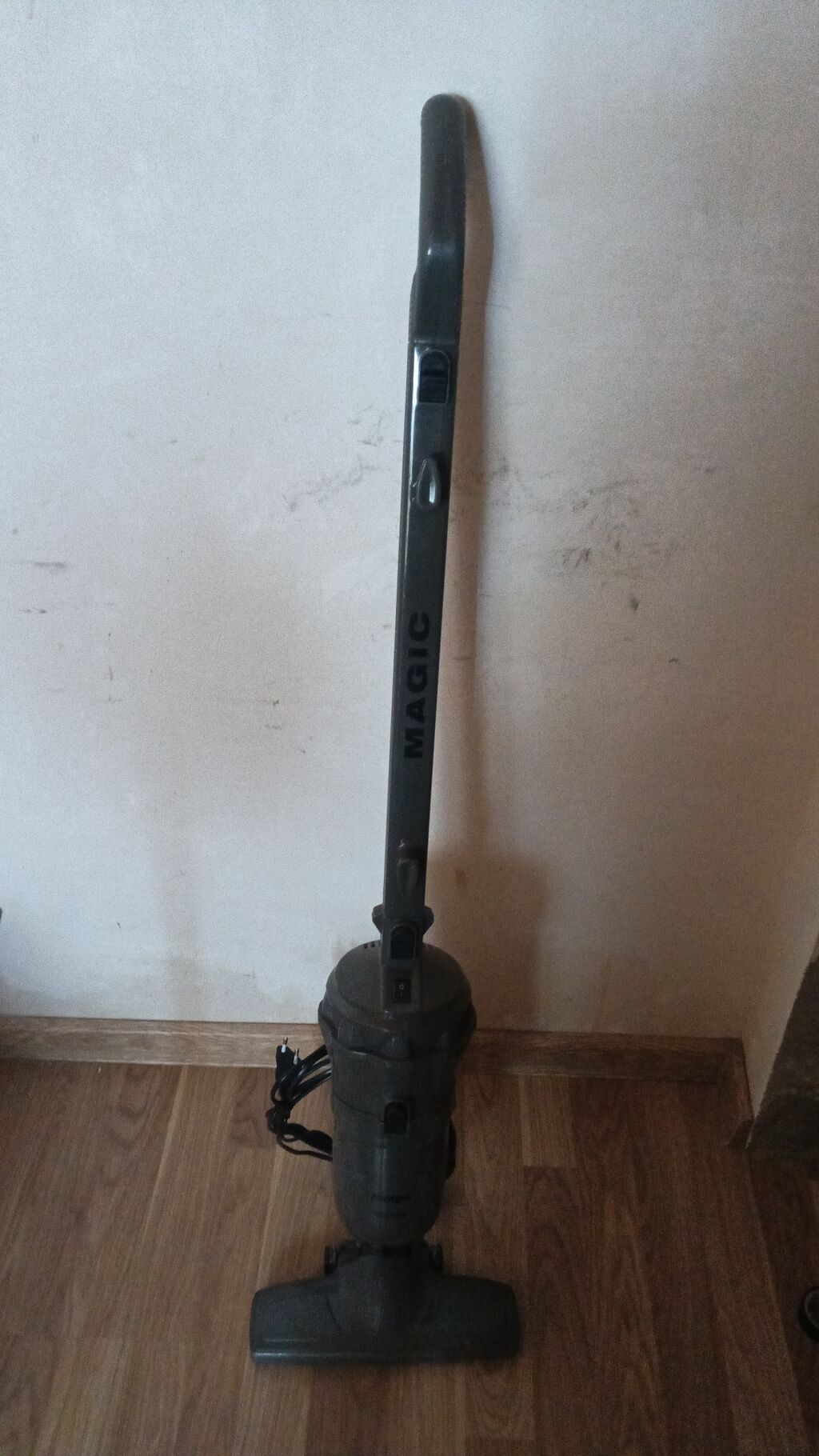 MAGIC şaquli elektrik süpürgəsi - Şaquli (upright) dizayn – az yer — Elektronika, Digah (2)