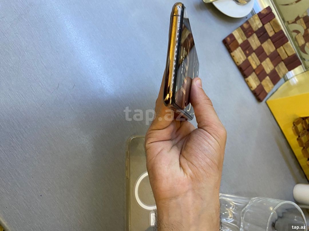 Apple iPhone 11 Pro Max Gold 256GB/4GB — Telefonlar və qadjetlər, Bakı (5)