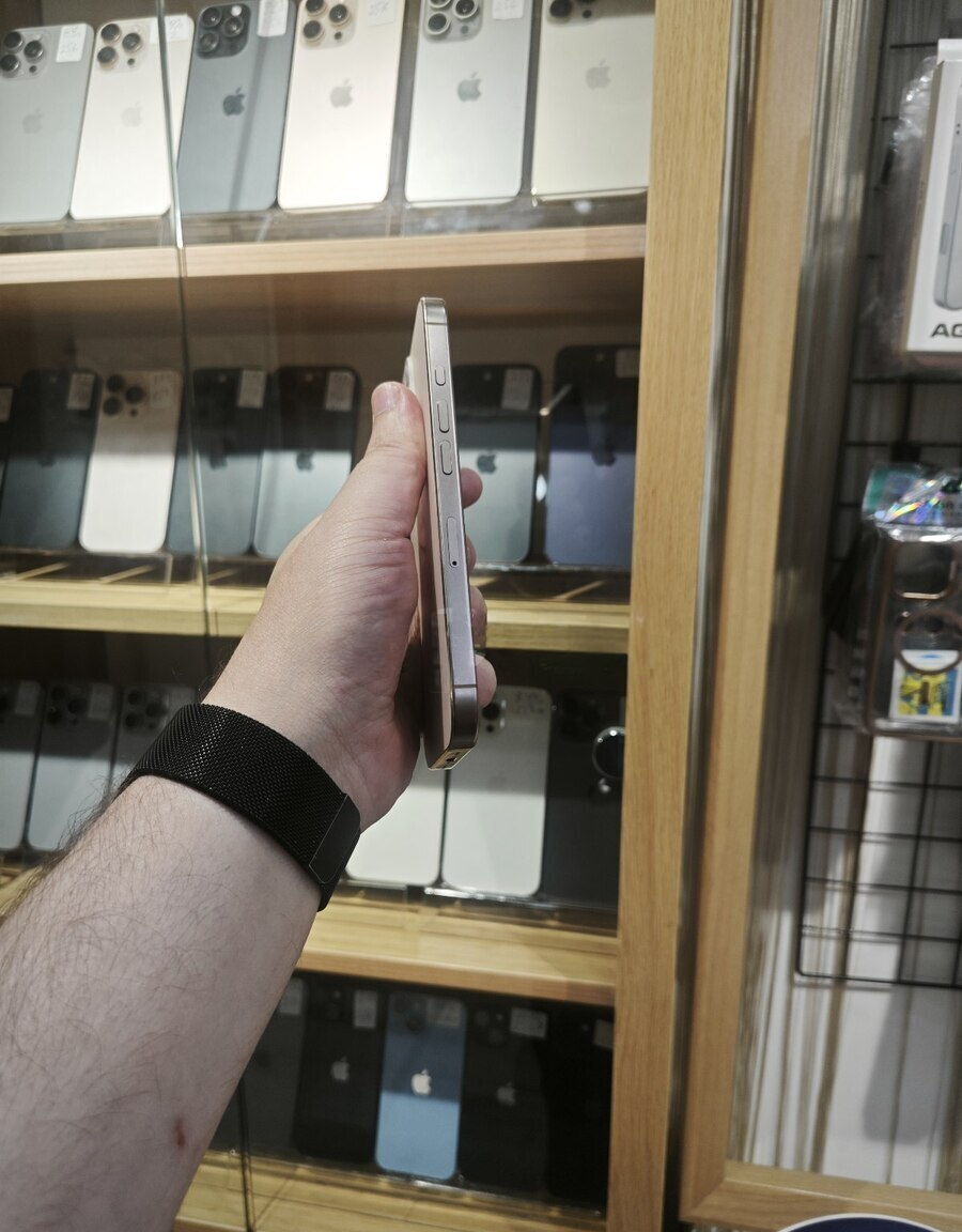Apple iPhone 16 Pro, 8 GB — Elektronika, Bakı (3)