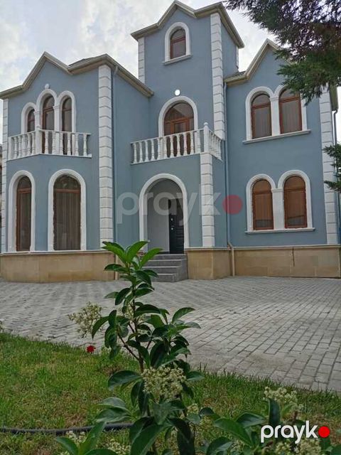 Satılır 5 otaqlı həyət evi/bağ evi 200 m²