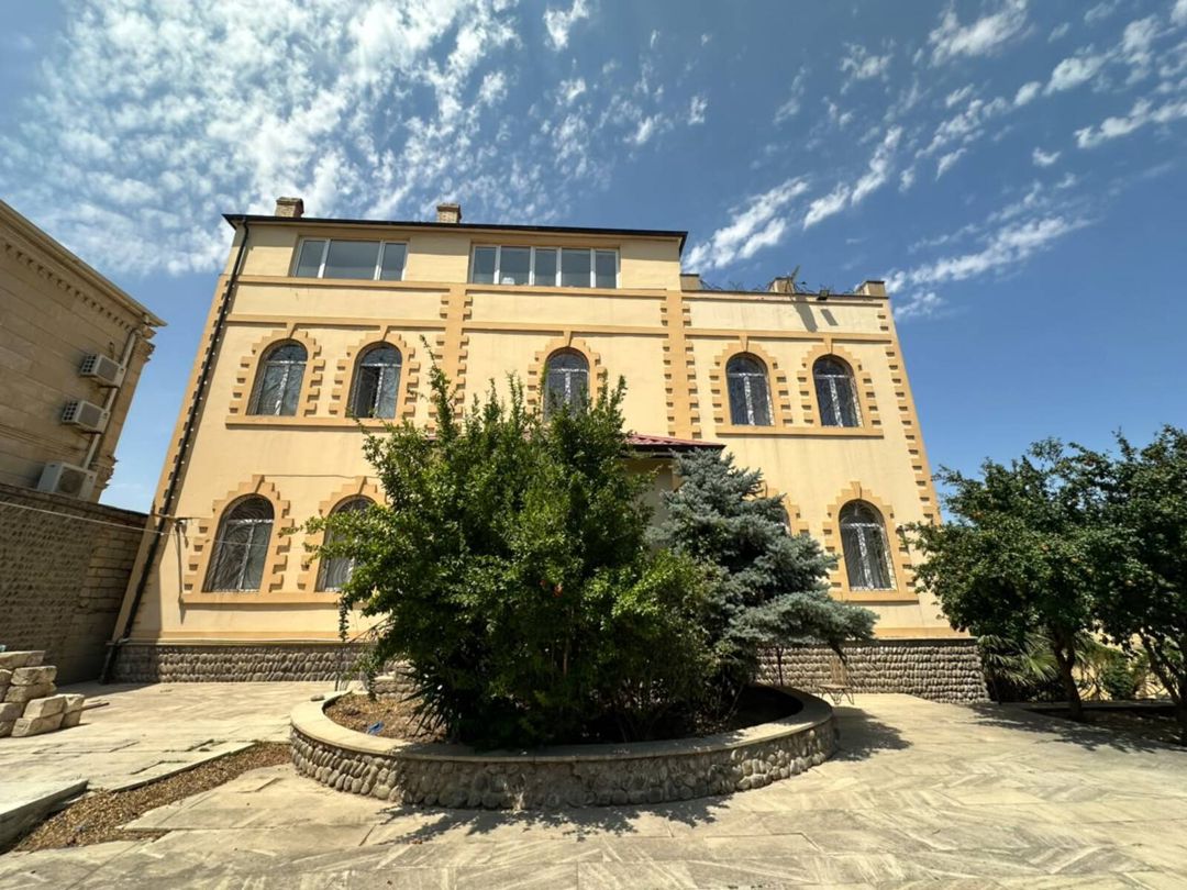 İcarəyə verilir 10 otaqlı həyət evi/bağ evi 1340 m² — Ev, villa, Bakı