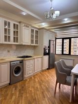 İcarəyə verilir 3 otaqlı yeni tikili 140 m² — Kamil bəy