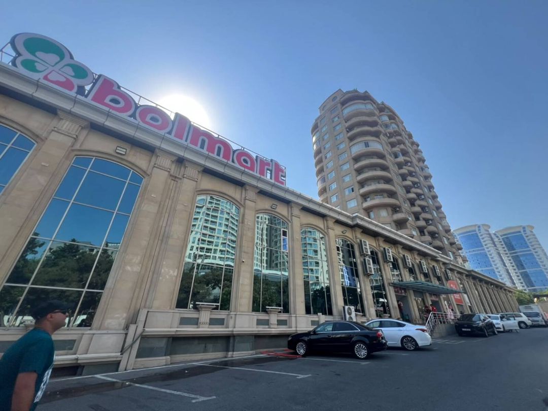 İcarəyə verilir 3 otaqlı yeni tikili 135 m² — Mənzil, Bakı (10)