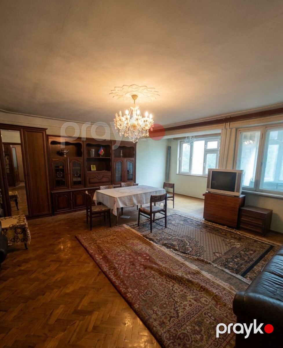 Satılır 4 otaqlı köhnə tikili 120 m² — Mənzil, Bakı (2)