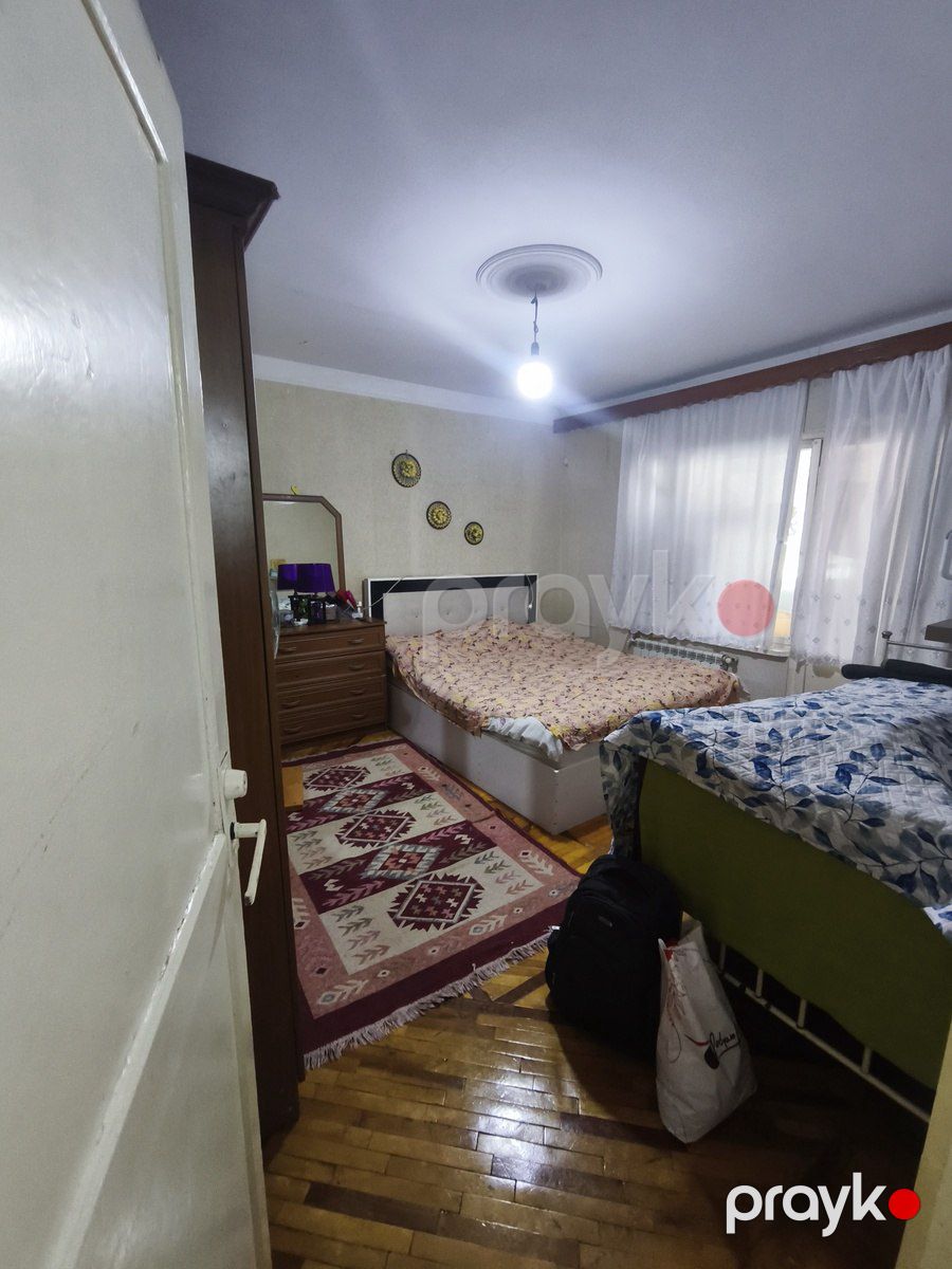 Satılır 3 otaqlı köhnə tikili 72 m² — Mənzil, Bakı (2)