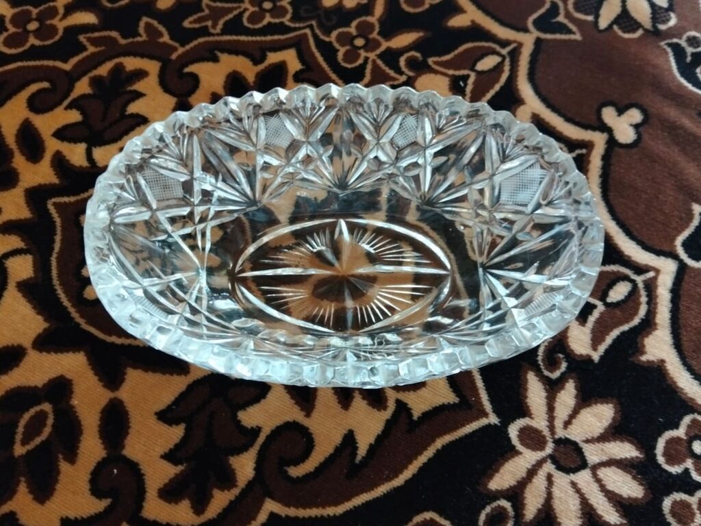 Kənaətli şüşə/kristal qab - Material: qalın, şəffaf kəsimli şüşə — Mallar, Bakı (2)
