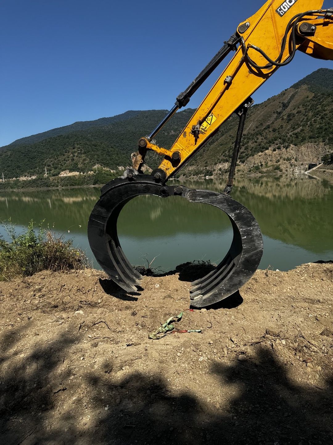 Ekskavator üçün xüsusi hazırlanmış hidravlik zaxvat/qısqac — Avto, Mingəçevir (2)