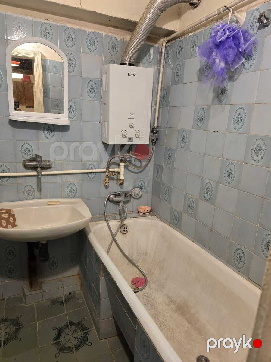 Satılır 2 otaqlı köhnə tikili 70 m² — Mənzil, Bakı (6)