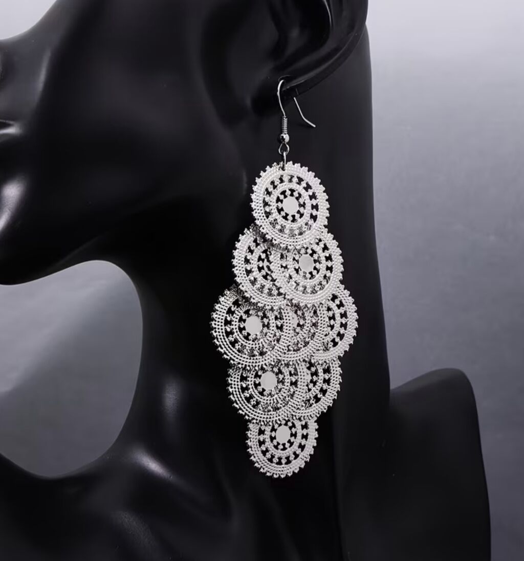Серьги новые, лёгкие, длина = 10,5 см, ширина = 4,4 см. Цена = 8 — Aksesuarlar, Bakı (2)