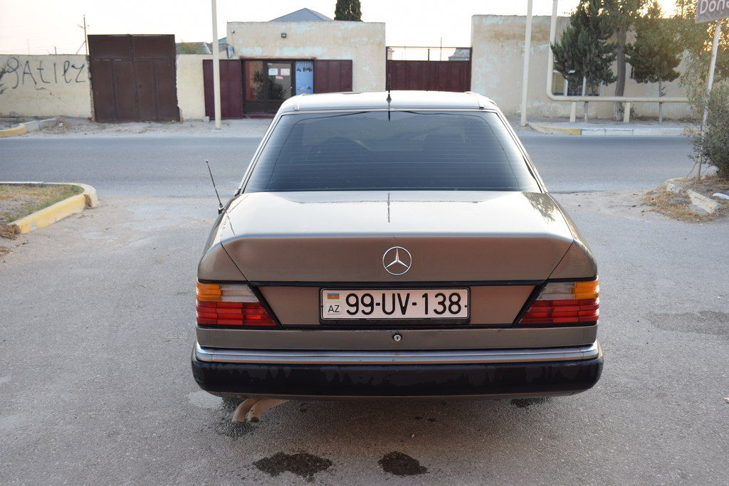Mercedes 200 E, 2.0 L, 1993 il, 358 127 km — Avtomobillər, Bakı (3)