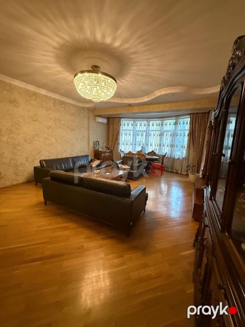 Satılır 4 otaqlı yeni tikili 170 m²