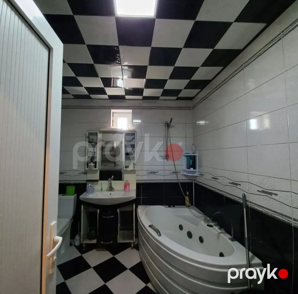 Ramani Savxoz sosial binalara yaxin 3 otaqli temirli esyali adelni — Mənzil, Bakı (4)