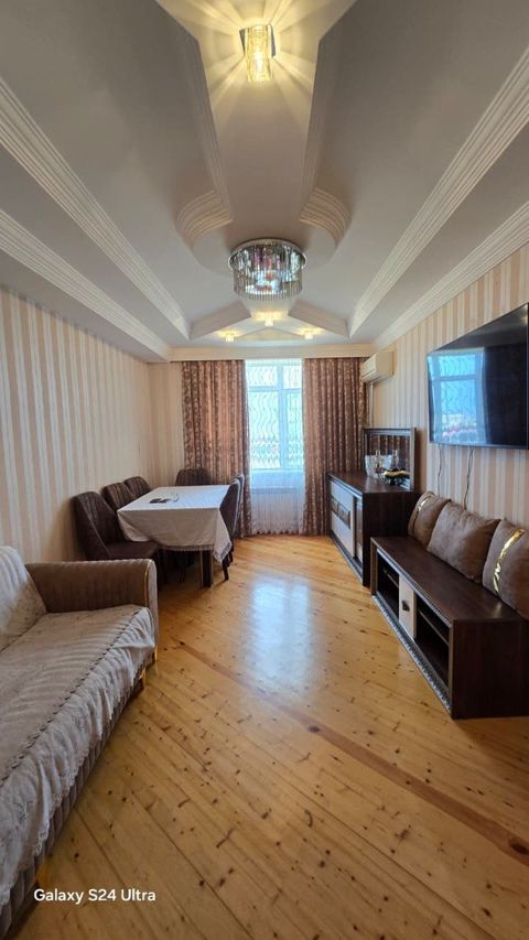 Satılır 2 otaqlı yeni tikili 70 m²