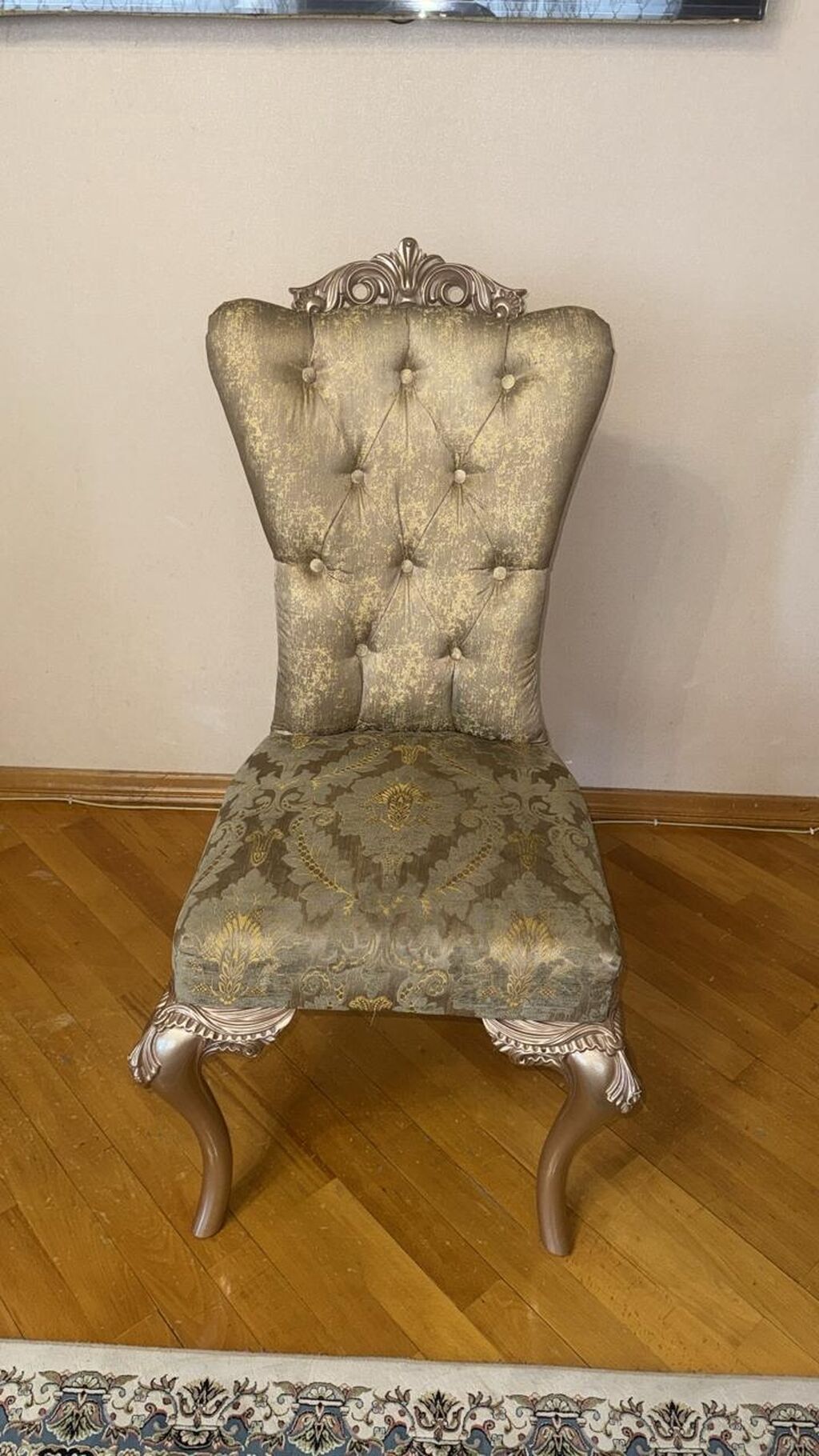 Endirim edildi. ❗6 ədəd oturacaq satılır260₼. Yaxşı vəziyyətdə.Ünvan
