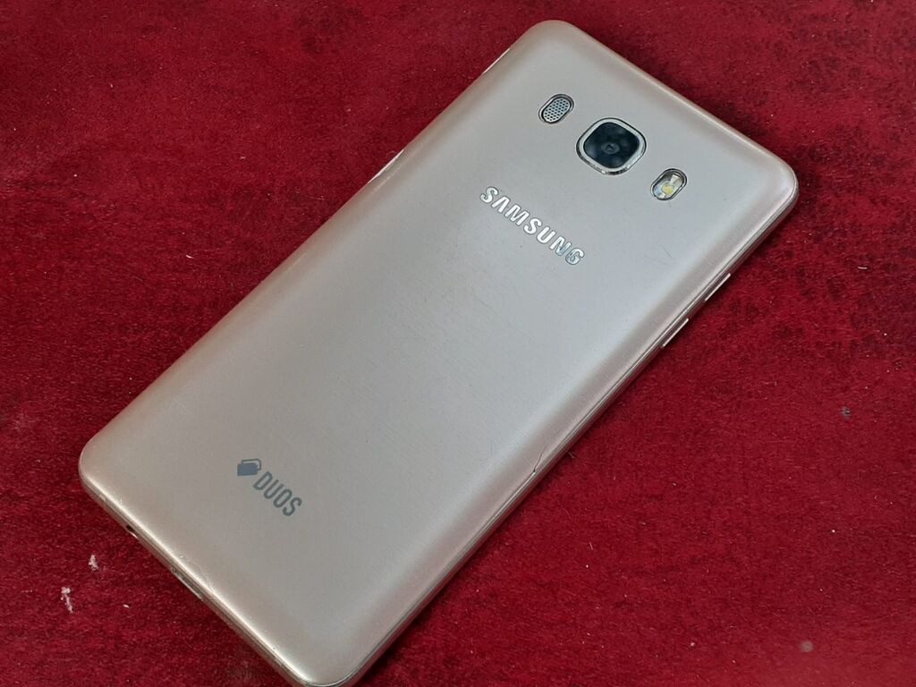 Samsung Galaxy J5 2016, 16 GB, rəng - Qızılı, Zəmanət, Düyməli, Sensor — Samsung, Gəncə (6)