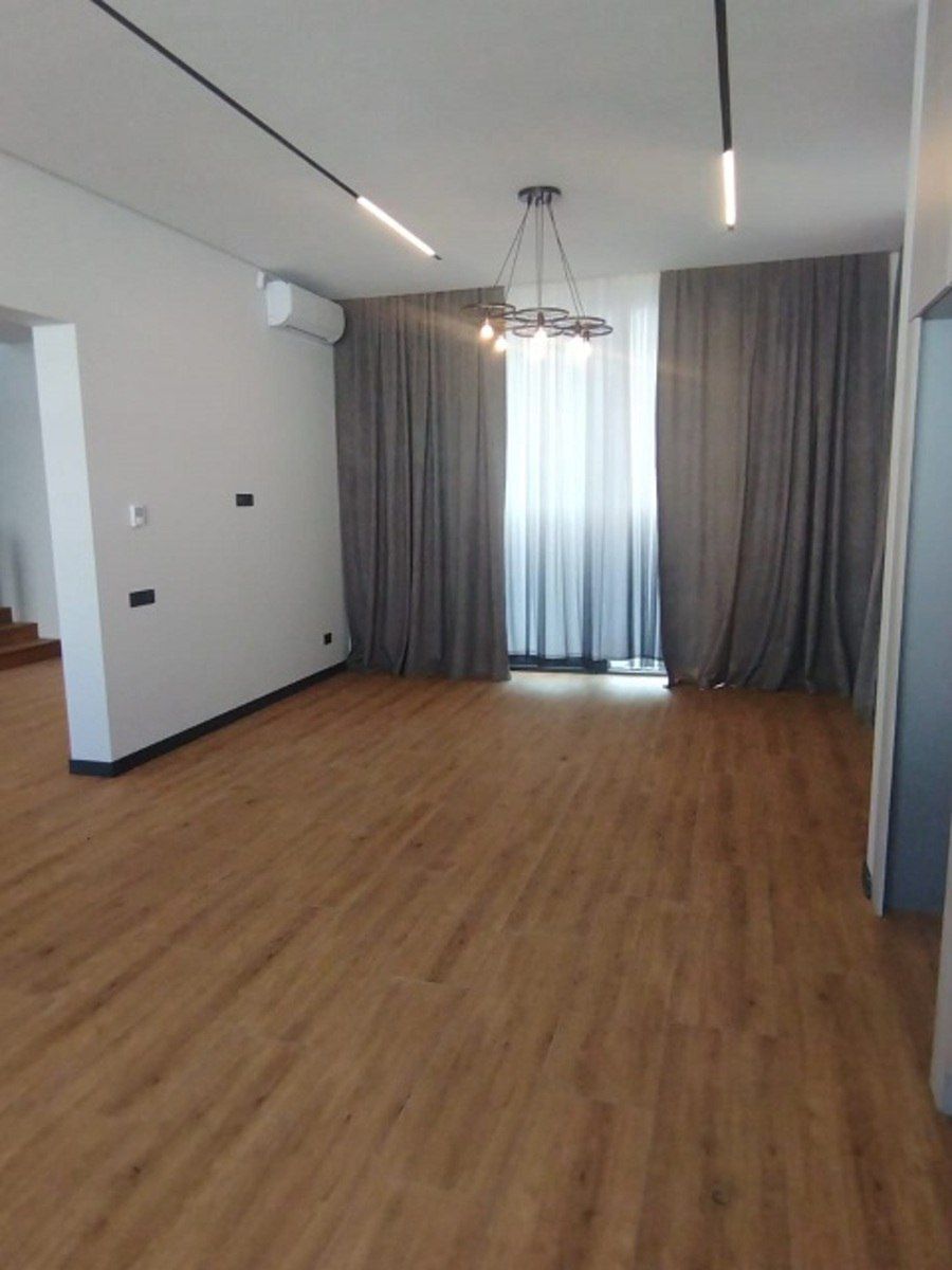 Satılır 4 otaqlı həyət evi/bağ evi 300 m² — Ev, villa, Bakı (12)