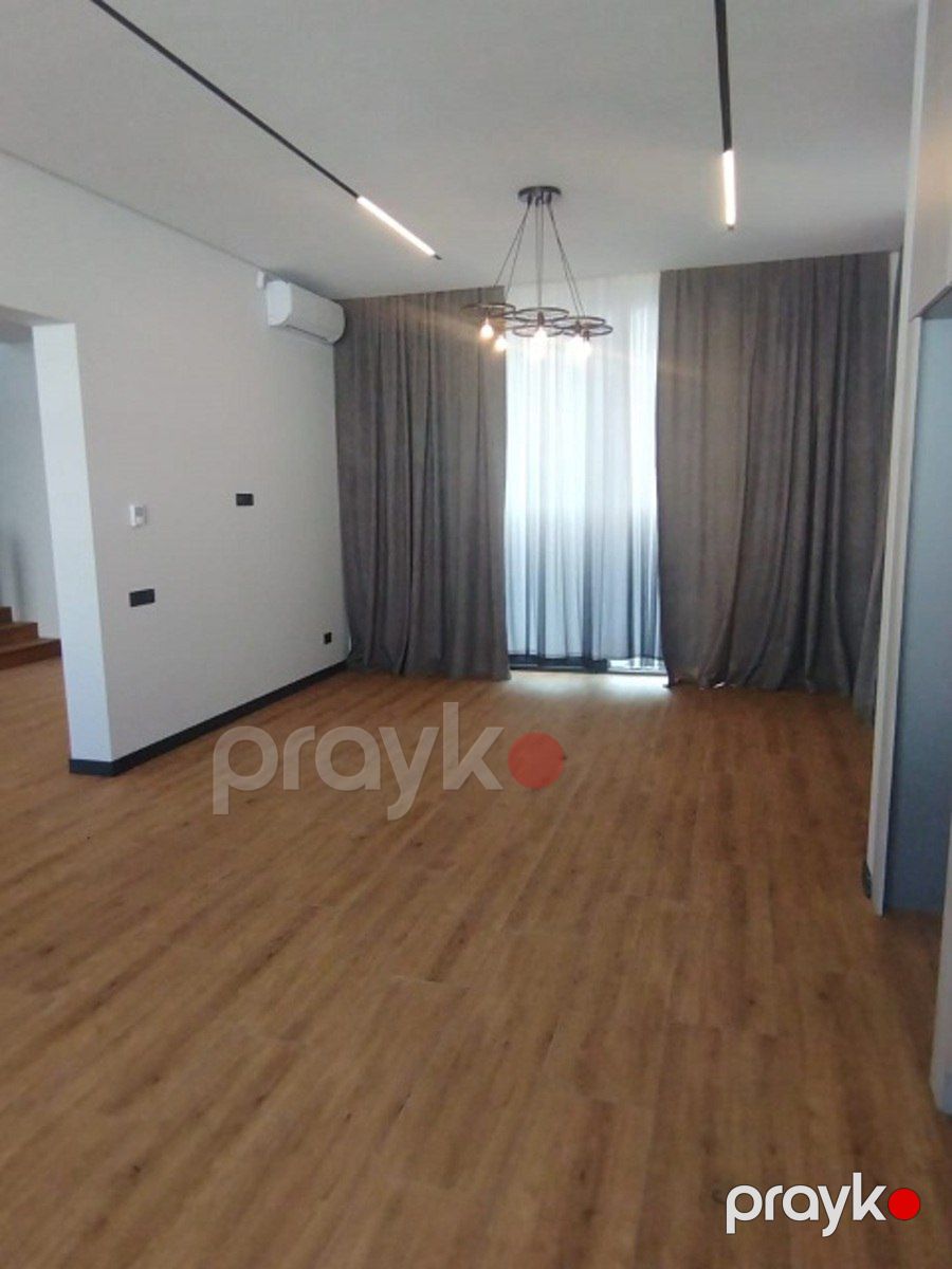 Satılır 4 otaqlı həyət evi/bağ evi 300 m² — Ev, villa, Bakı (12)