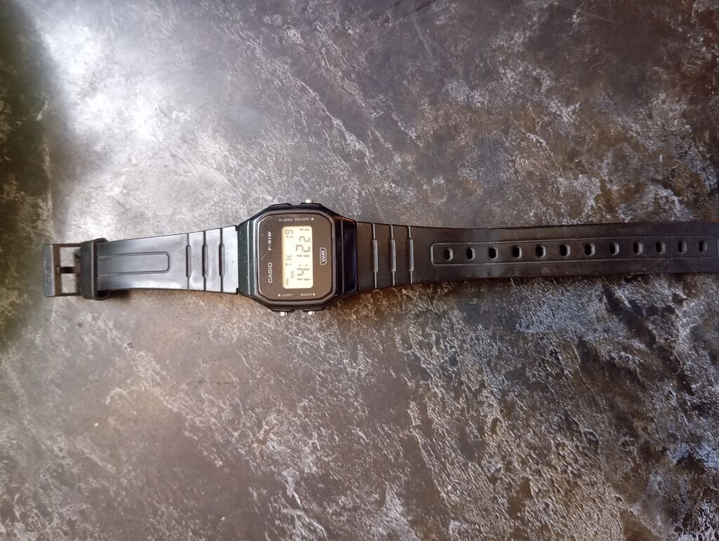 CASIO F-91W rəqəmsal qol saatı - Model: F-91W (arxa qapaqda və — Qol saatları, Xırdalan (3)