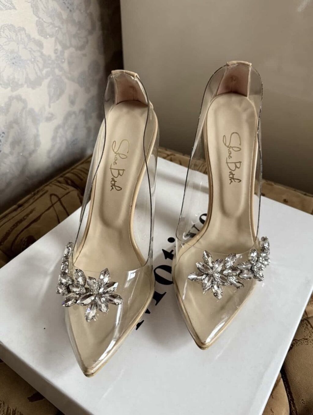Şəffaf stiletto ayaqqabı – bəzəkli - Model: Shoe Box brendi, şəffaf — Şəxsi əşyalar, Bakı