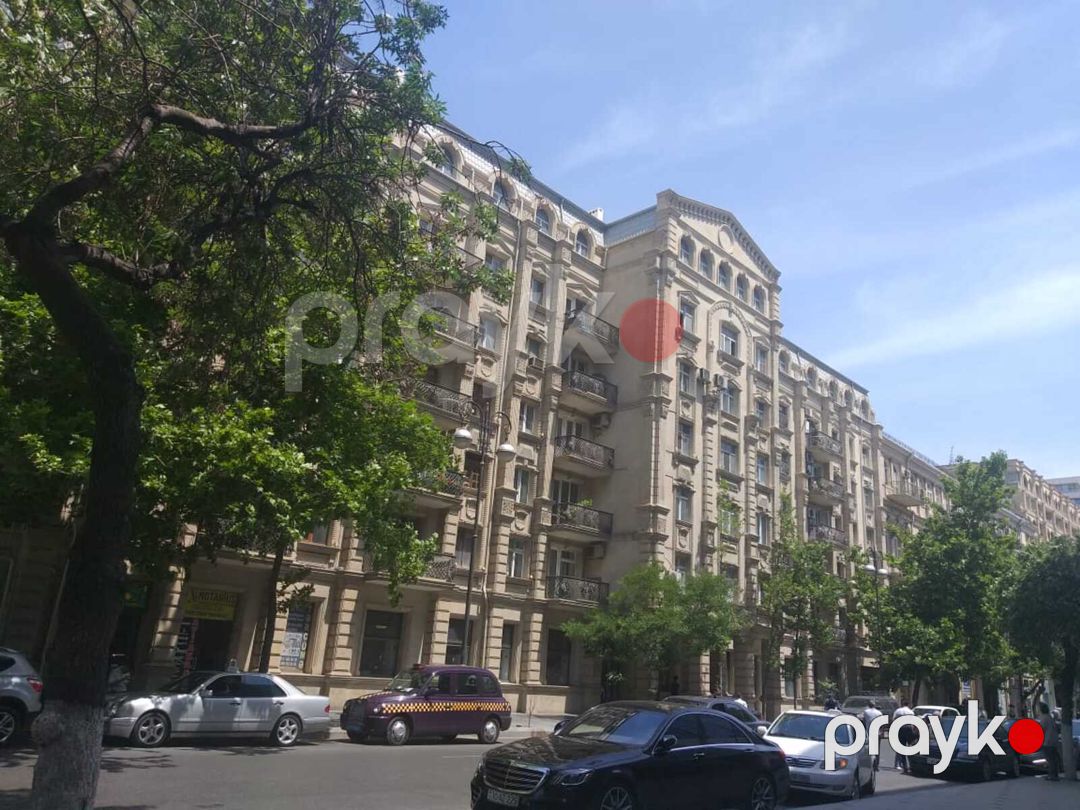 İcarəyə verilir 2 otaqlı köhnə tikili 60 m² — Mənzil, Bakı