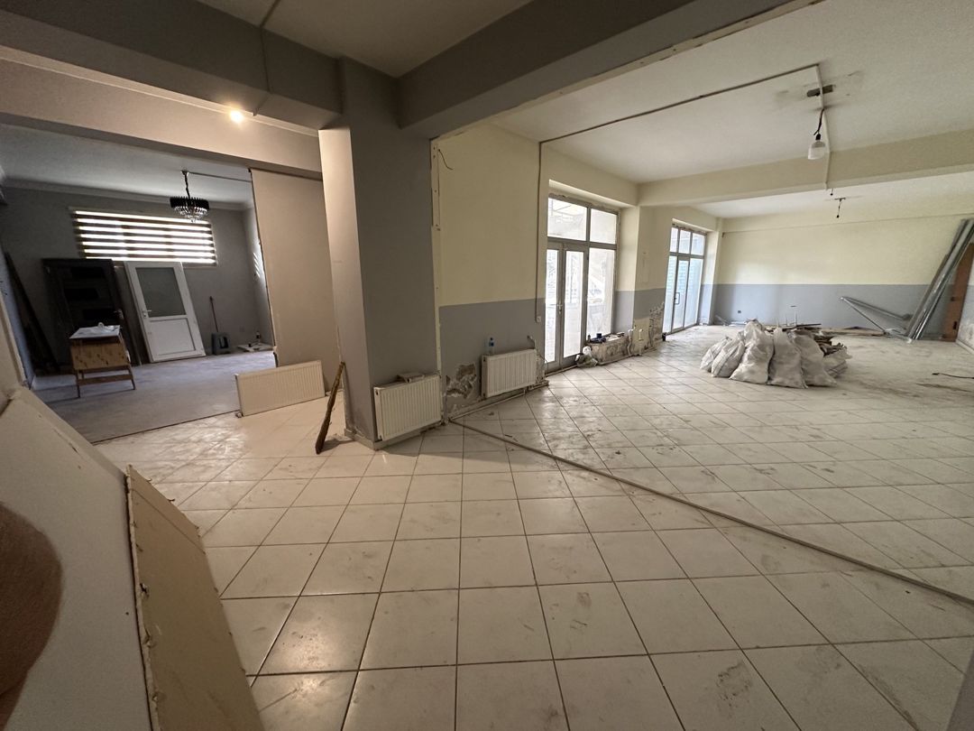 İcarəyə verilir obyekt 107 m² — Əmlak, Bakı