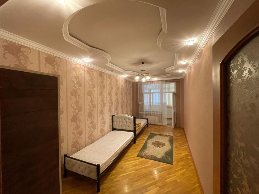 Satılır 3 otaqlı yeni tikili 130 m² — Mənzil, Bakı (6)