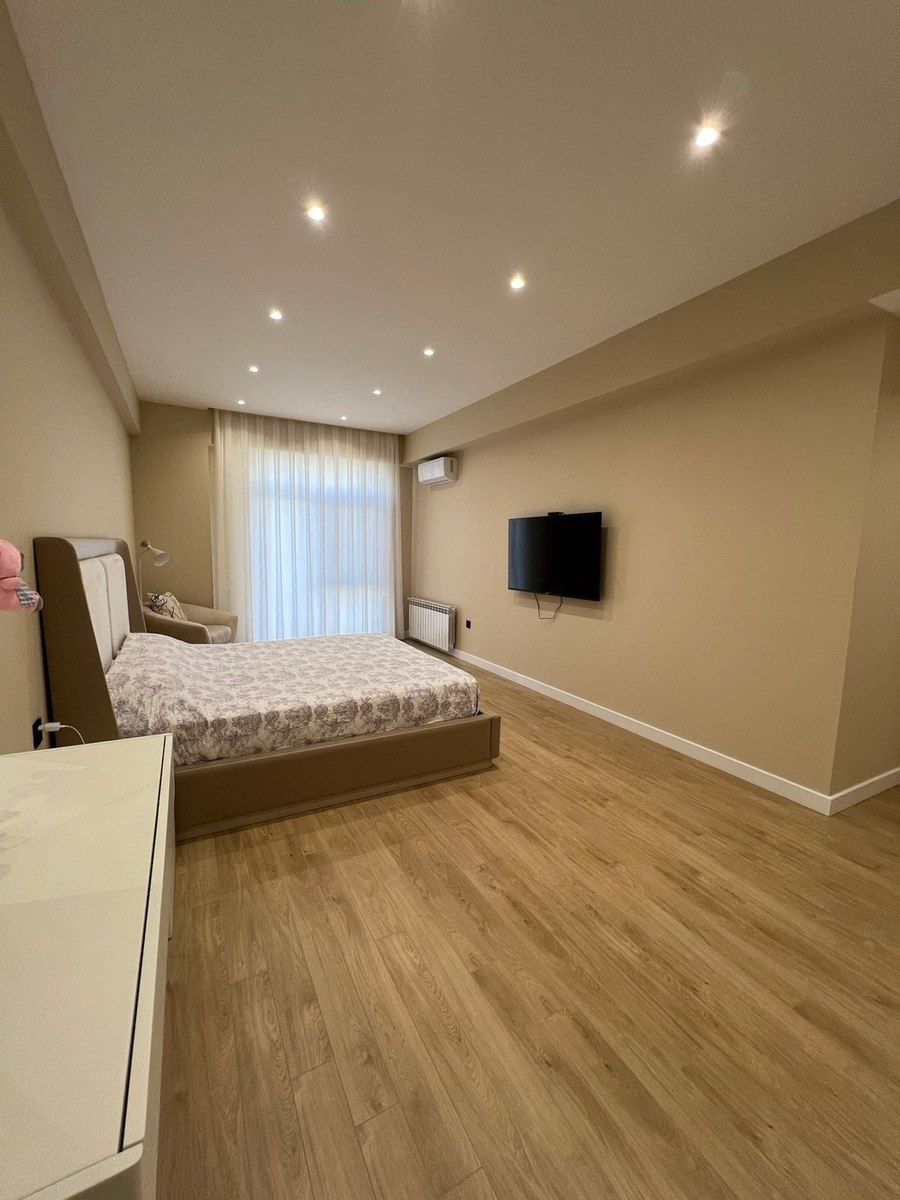 Satılır 4 otaqlı yeni tikili 185 m² — Mənzil, Bakı (11)