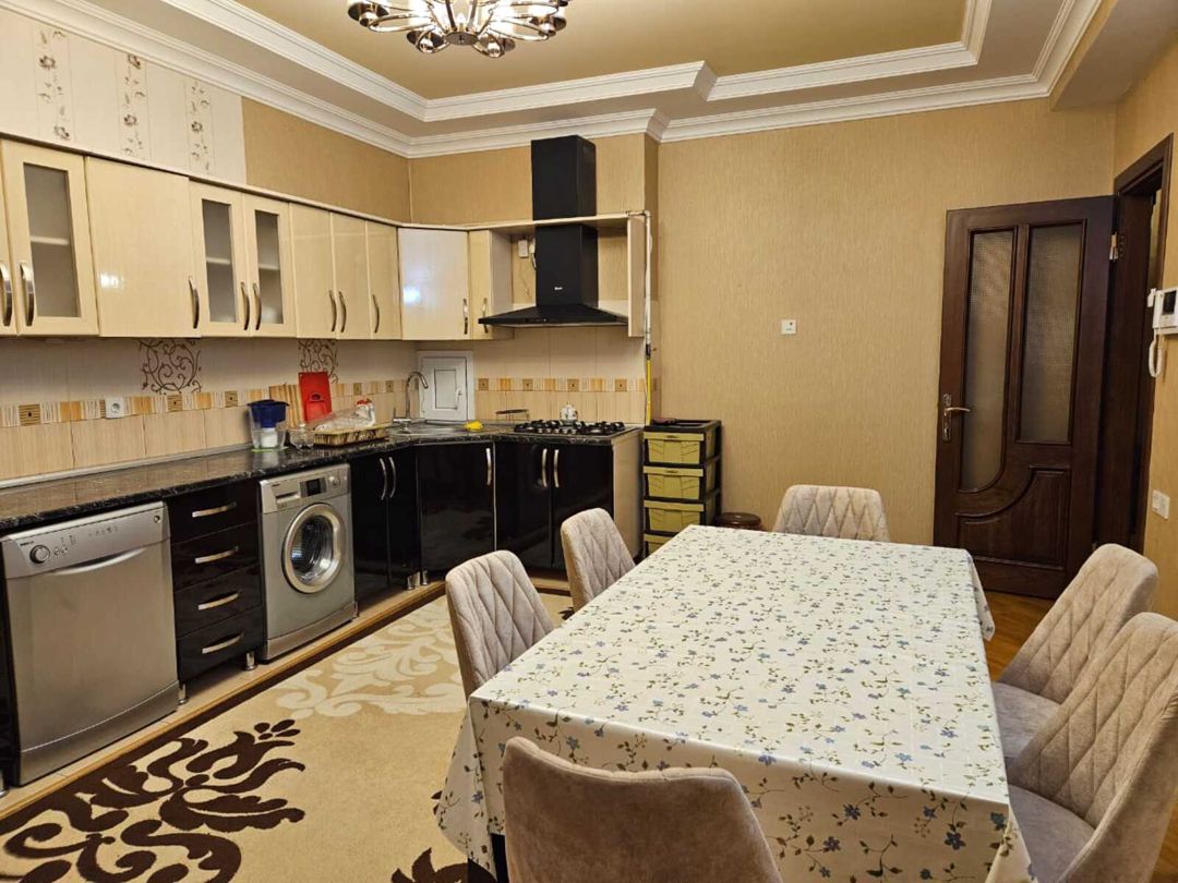 İcarəyə verilir 3 otaqlı yeni tikili 140 m² — Mənzil, Bakı (6)