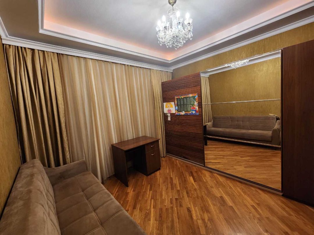 İcarəyə verilir 5 otaqlı köhnə tikili 210 m² — Mənzil, Bakı (11)