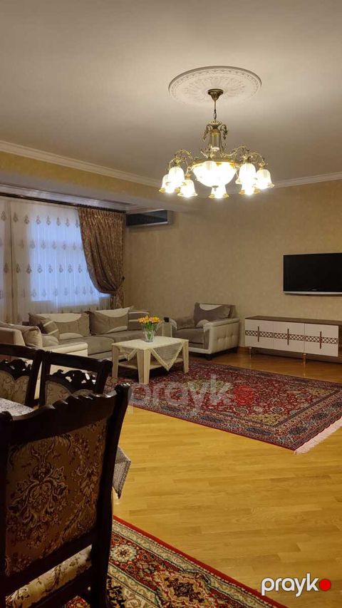 İcarəyə verilir 2 otaqlı yeni tikili 115 m²