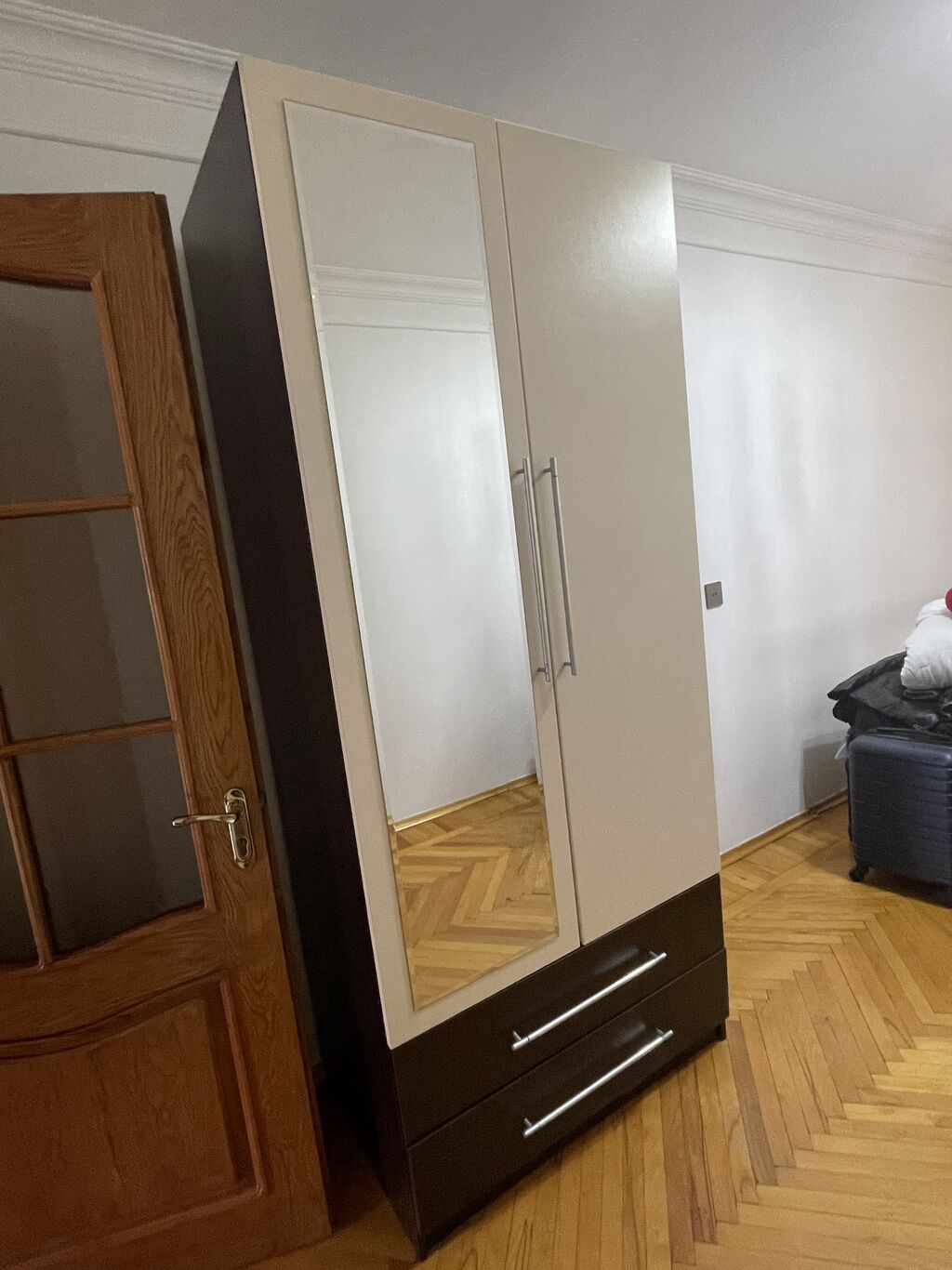 Dolab iki eded asilqanli refli qiymeti defekti yoxdur 170 azn — Mebel, Bakı (2)