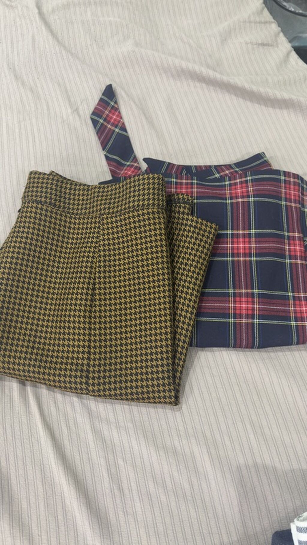 Qadın ətəyi – 2 model dəsti (houndstooth və plaid)