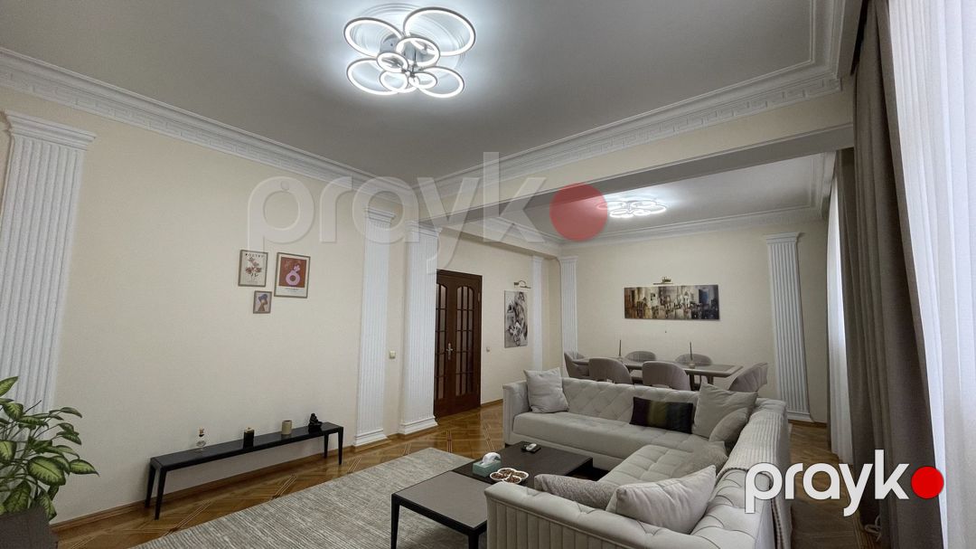 Satılır 8 otaqlı yeni tikili 300 m² — Mənzil, Bakı (2)