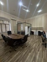 İcarəyə verilir 4 otaqlı ofis 135 m² — Ofis