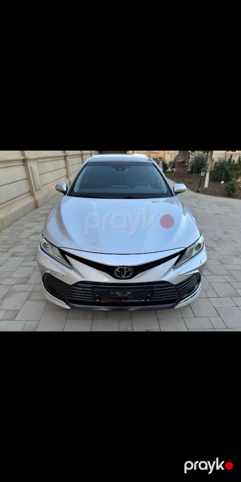 Toyota Camry: 2.5 l | 2021 il Sedan