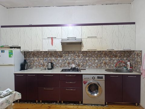 Mətbəx mebeli dəsti,aspirator,qaz peçi və moyka Vəziyyəti normaldı — Bakı