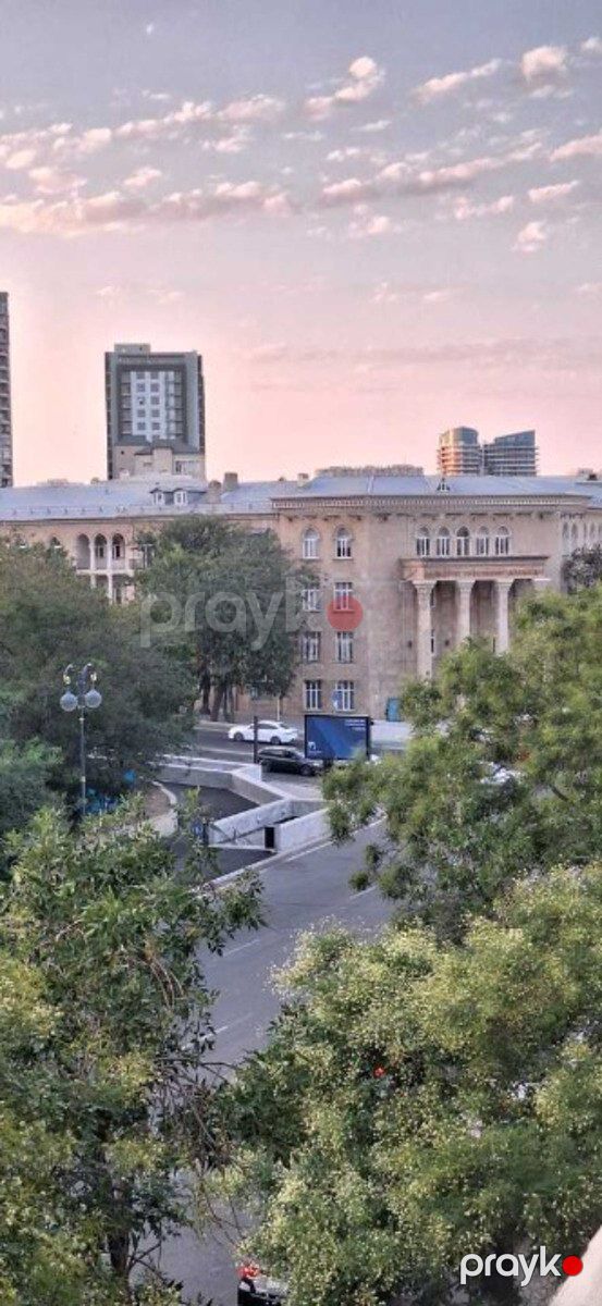 Satılır 2 otaqlı köhnə tikili 70 m² — Mənzil, Bakı (3)