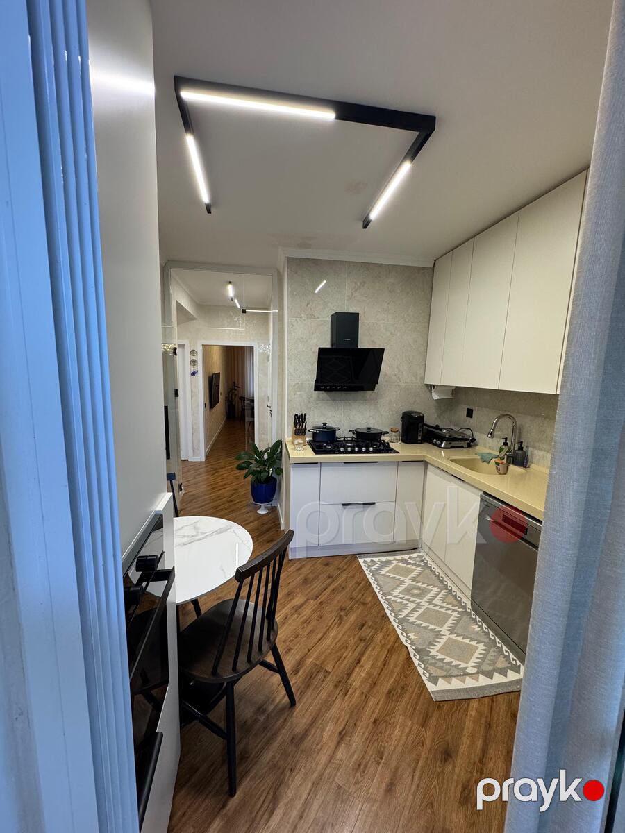Satılır 3 otaqlı köhnə tikili 63 m² — Mənzil, Bakı (5)