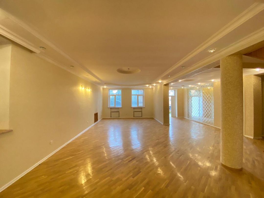 Satılır 6 otaqlı həyət evi/bağ evi 320 m² — Ev, villa, Bakı (3)