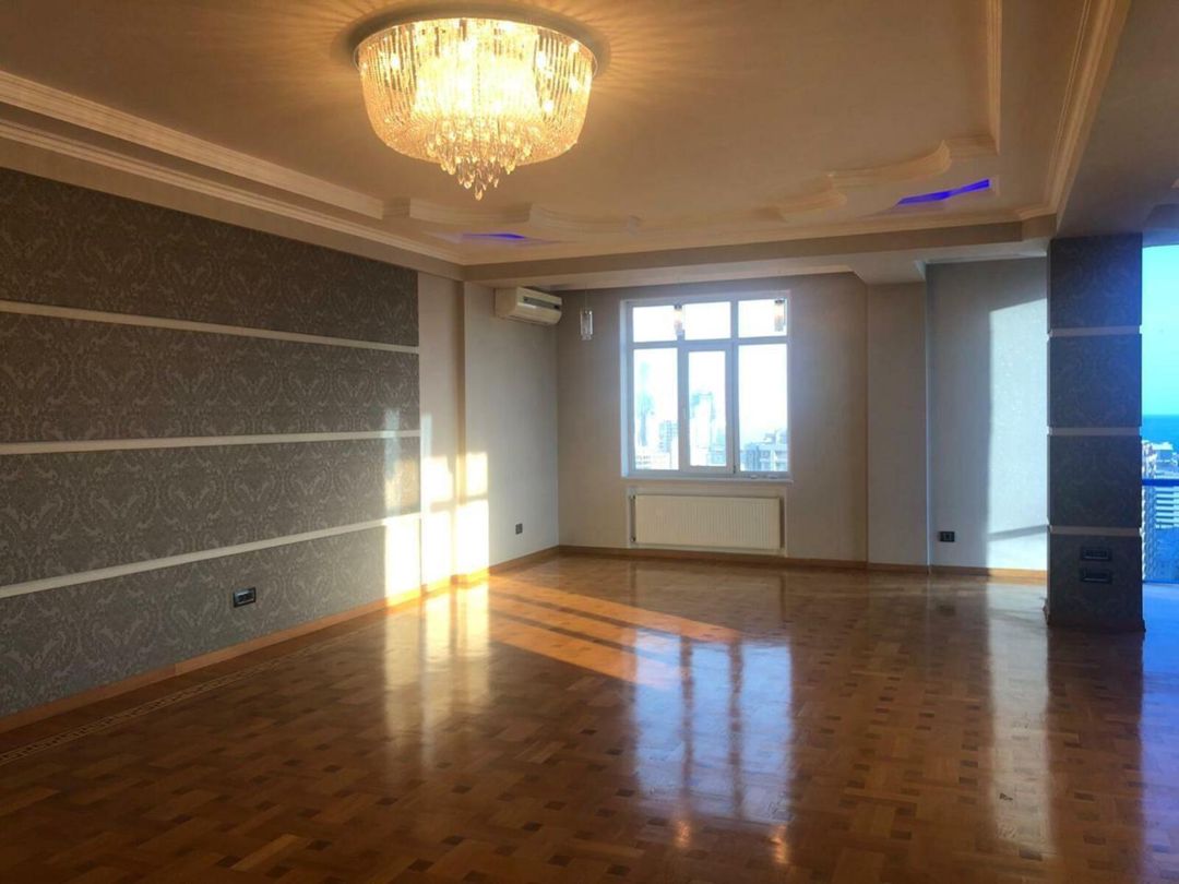 İcarəyə verilir 4 otaqlı yeni tikili 217 m² — Mənzil, Bakı (5)