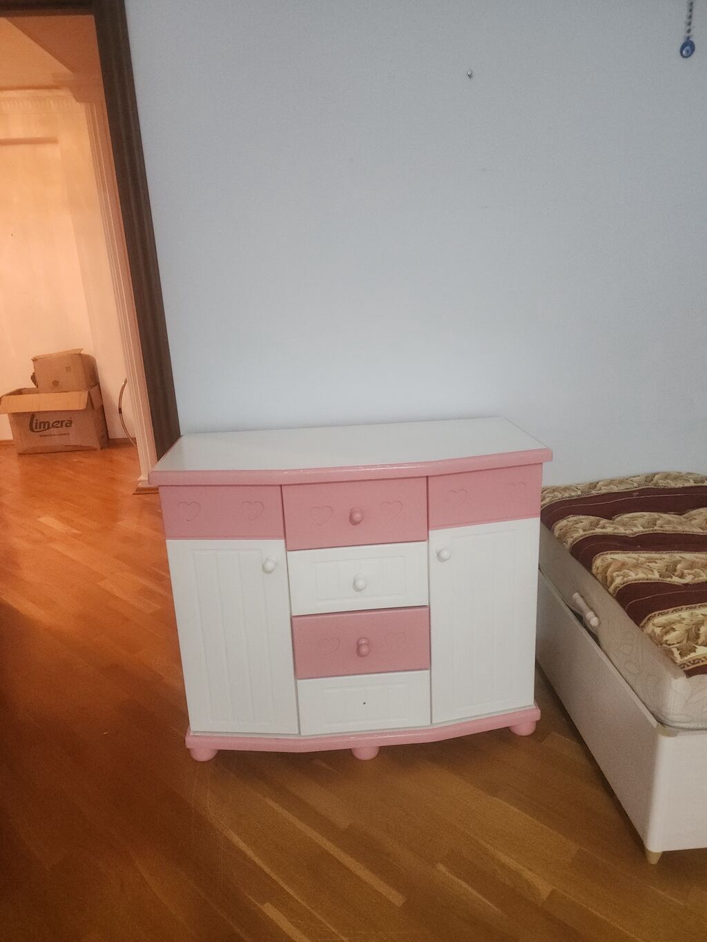 Təcili satılır qız otağı üçün mebel dəsti Tərkibi: - 4 qapılı böyük — Mebel, Bakı (5)