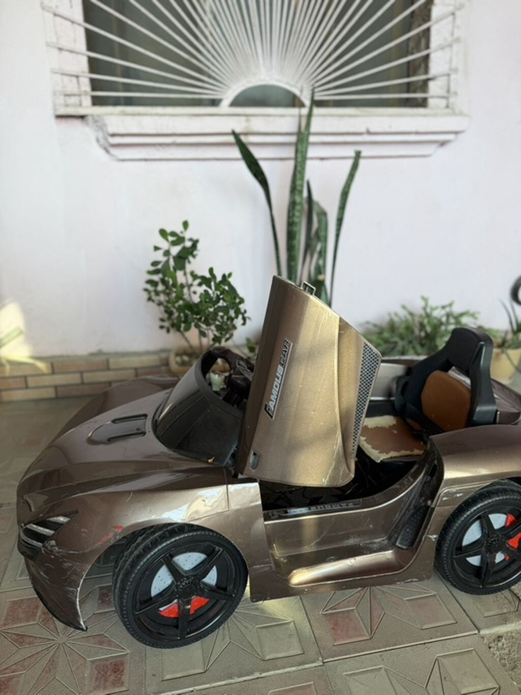 Uşaq elektrik maşını – LaFerrari üslubunda, qəhvəyi metalik — Uşaq nəqliyyatı, Bakı (6)