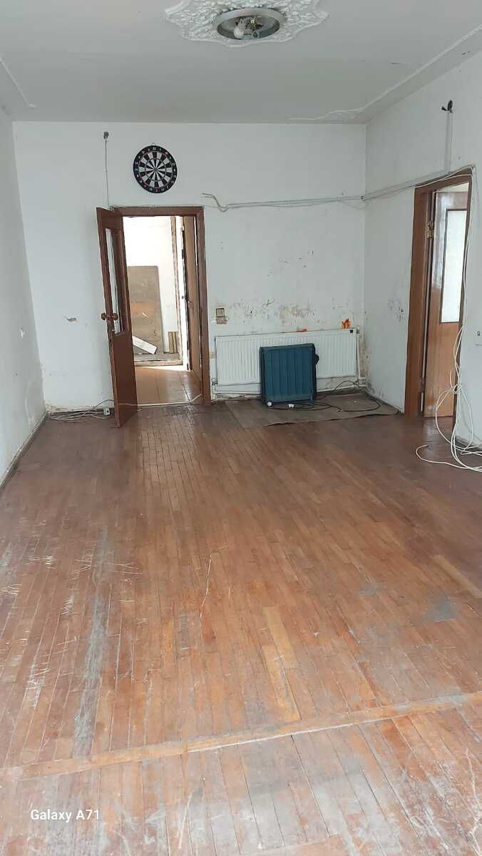 Satılır 3 otaqlı köhnə tikili 80 m² — Mənzil, Bakı